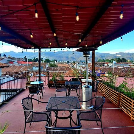 Ganesha Hotel ซานกริสโตบัล เด ลาสกาซาส ภายนอก รูปภาพ