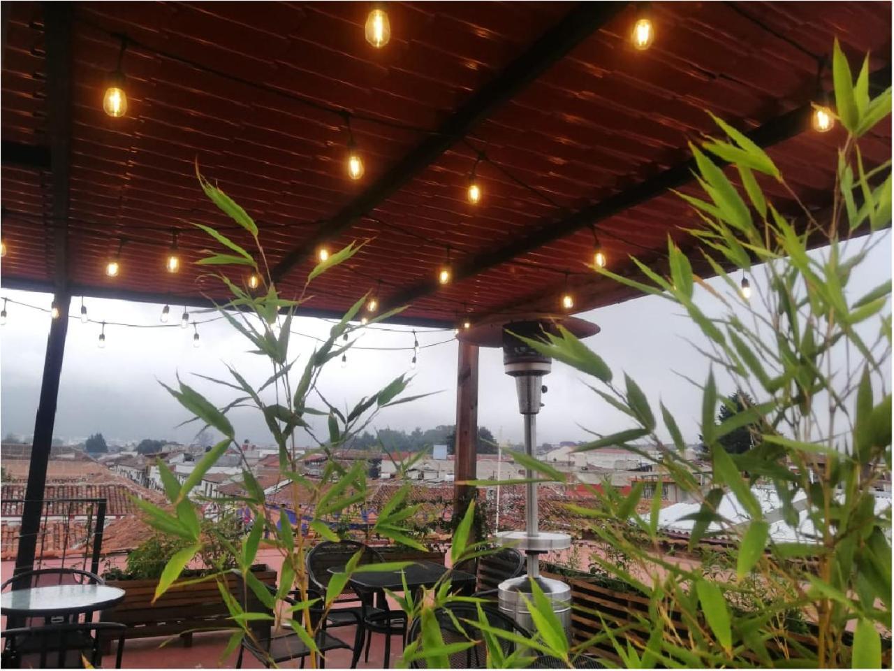 Ganesha Hotel ซานกริสโตบัล เด ลาสกาซาส ภายนอก รูปภาพ